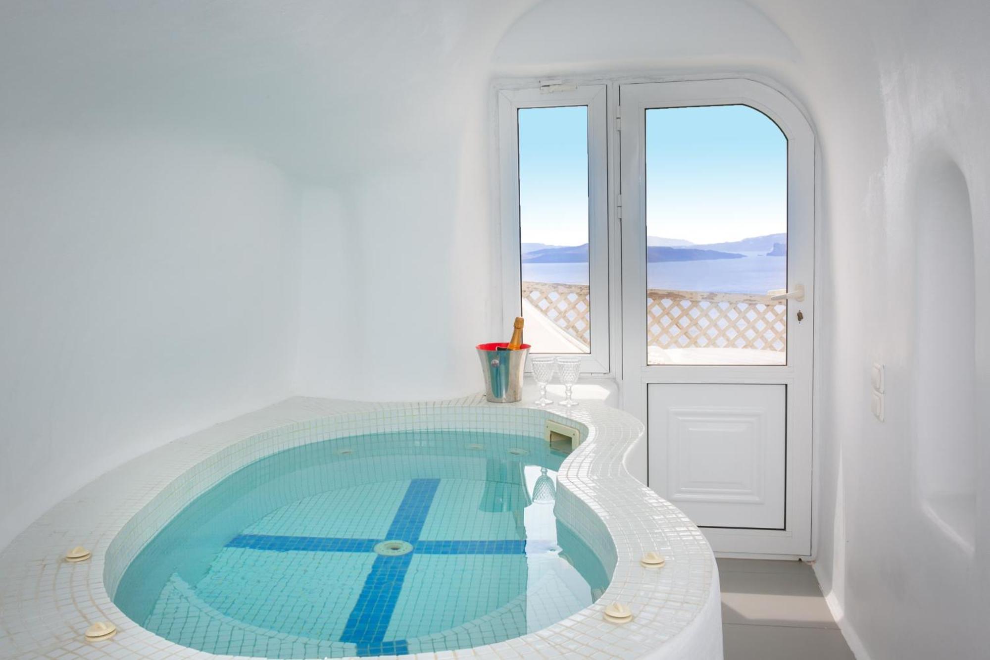 Vogue Suites Иа Екстериор снимка